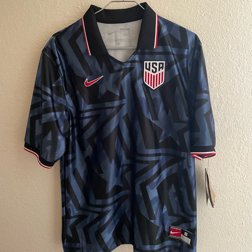 Nike men sport shirt
